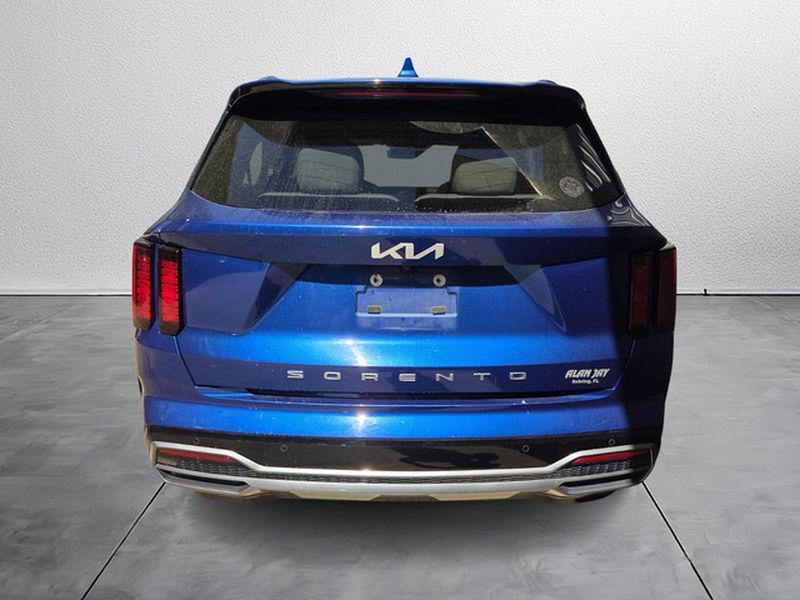 used 2022 Kia Sorento car, priced at $22,456