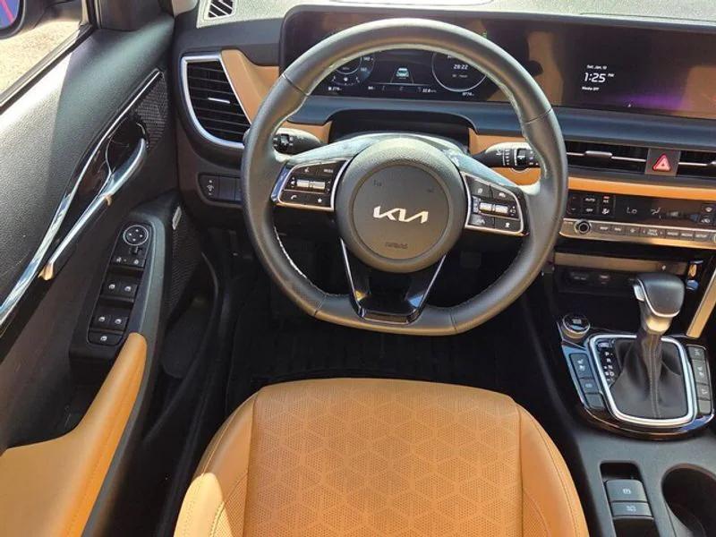 used 2024 Kia Seltos car, priced at $28,000