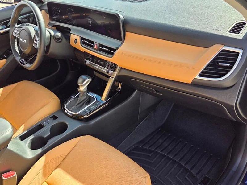 used 2024 Kia Seltos car, priced at $28,000