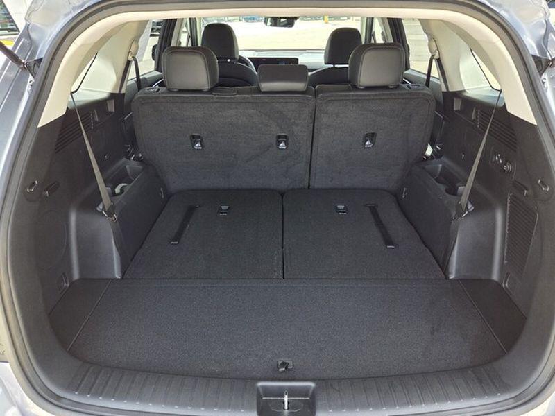 used 2025 Kia Sorento car, priced at $32,765