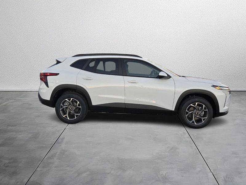 new 2026 Chevrolet Trax car, priced at $25,635