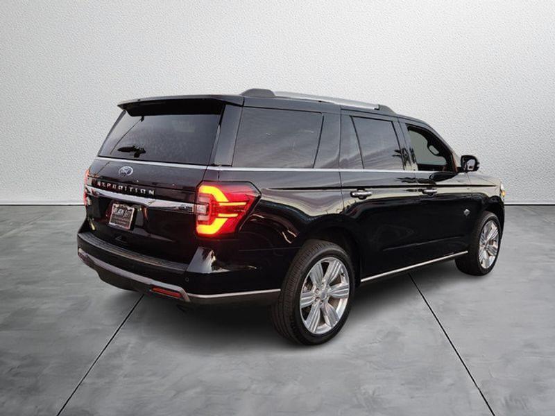 used 2024 Ford Expedition car, priced at $71,995