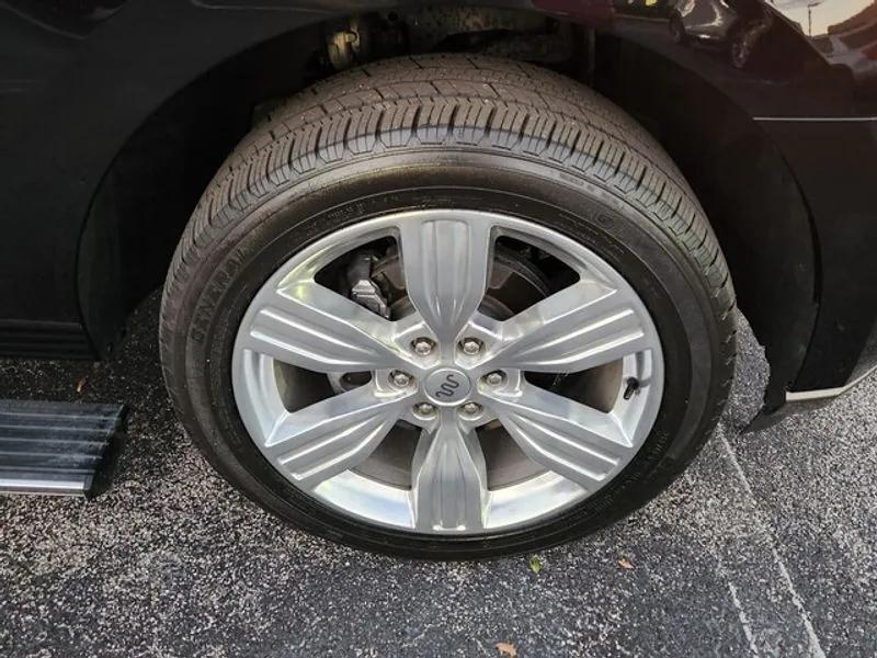 used 2024 Ford Expedition car, priced at $71,995