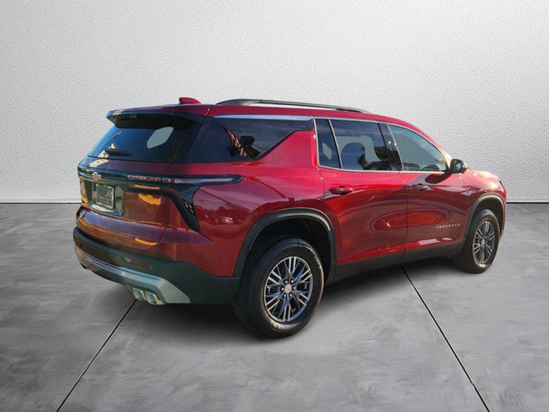 new 2026 Chevrolet Traverse car, priced at $45,415
