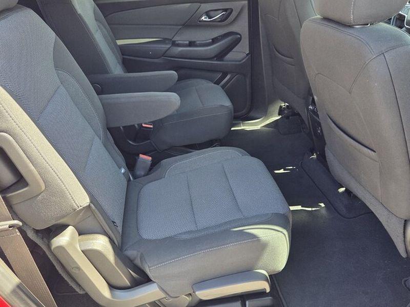 used 2023 Chevrolet Traverse car, priced at $30,900