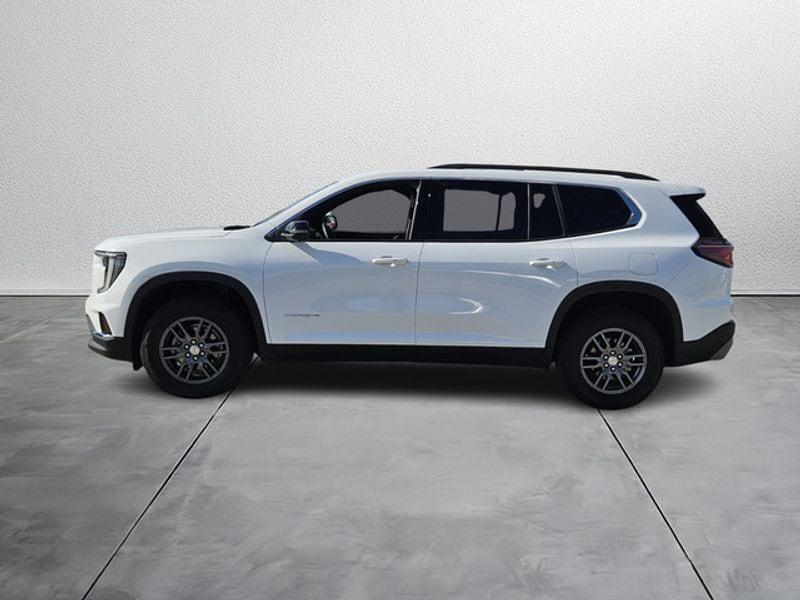 used 2025 GMC Acadia car, priced at $40,350