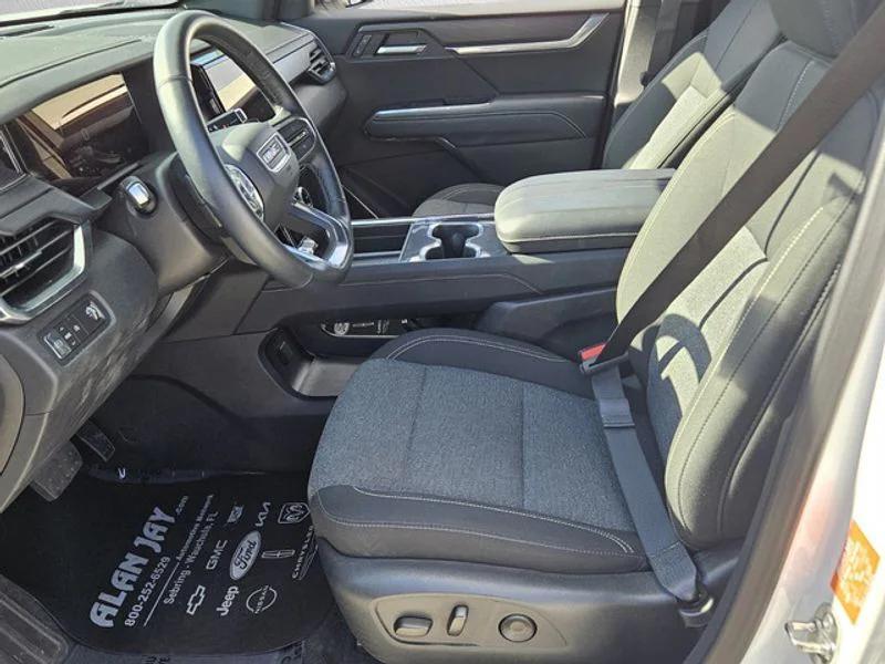 used 2025 GMC Acadia car, priced at $40,350