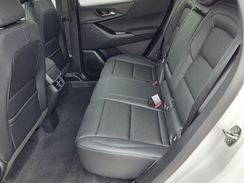 new 2026 Chevrolet Equinox car, priced at $32,345