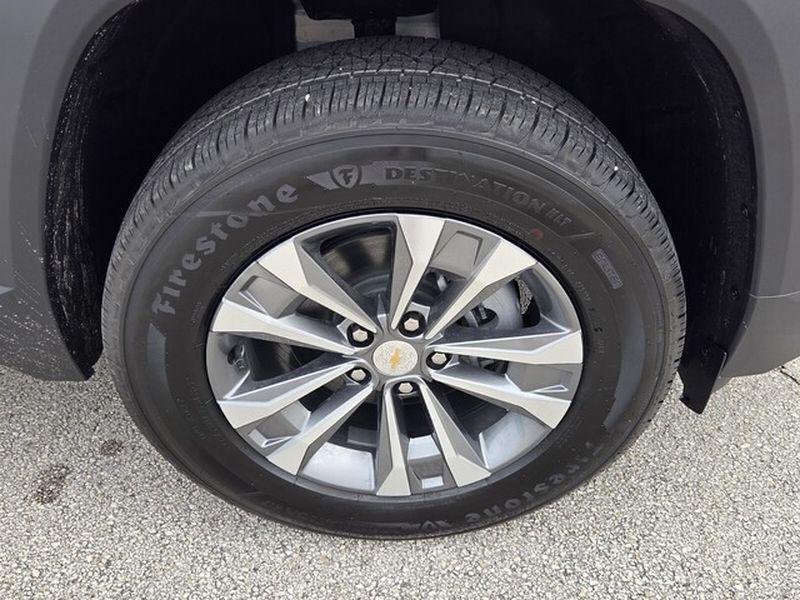 new 2026 Chevrolet Equinox car, priced at $32,345