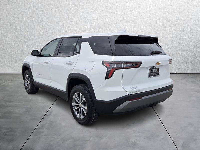 new 2026 Chevrolet Equinox car, priced at $32,345