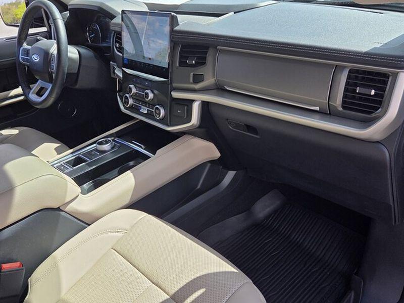 used 2023 Ford Expedition car, priced at $49,968
