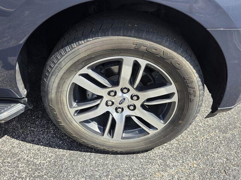 used 2023 Ford Expedition car, priced at $49,968
