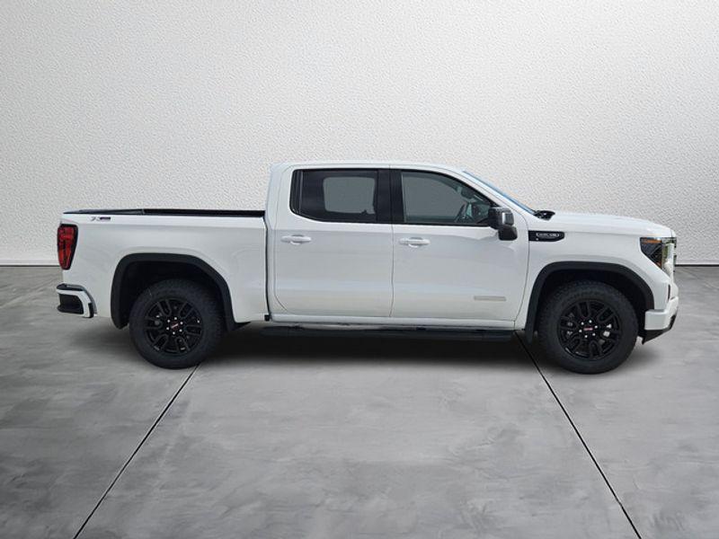 new 2026 GMC Sierra 1500 car, priced at $59,329