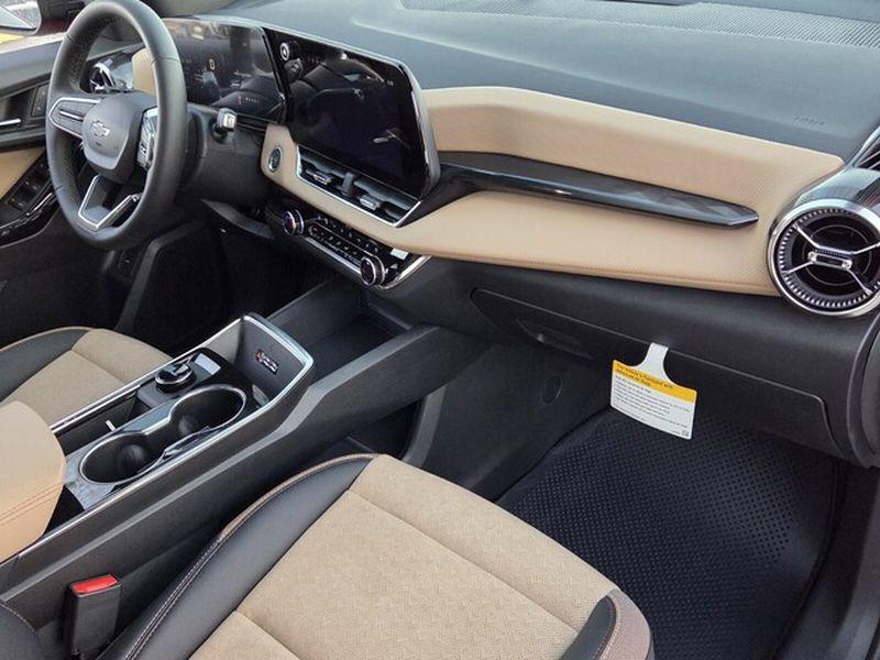 new 2026 Chevrolet Equinox car, priced at $36,040