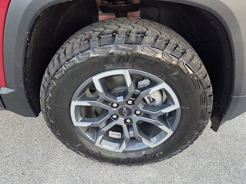 new 2026 Chevrolet Equinox car, priced at $36,040