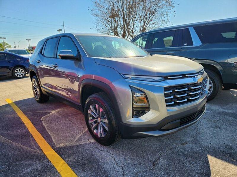 new 2026 Chevrolet Equinox car, priced at $33,490