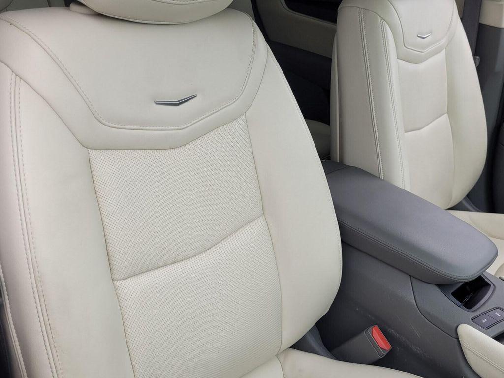 used 2023 Cadillac XT6 car, priced at $44,991