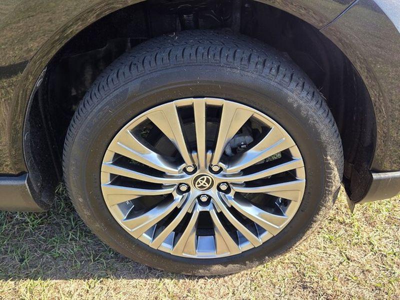 used 2022 Toyota Venza car, priced at $25,912