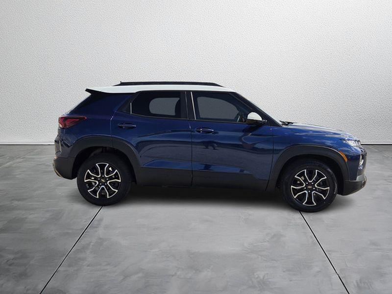 used 2022 Chevrolet TrailBlazer car, priced at $17,807
