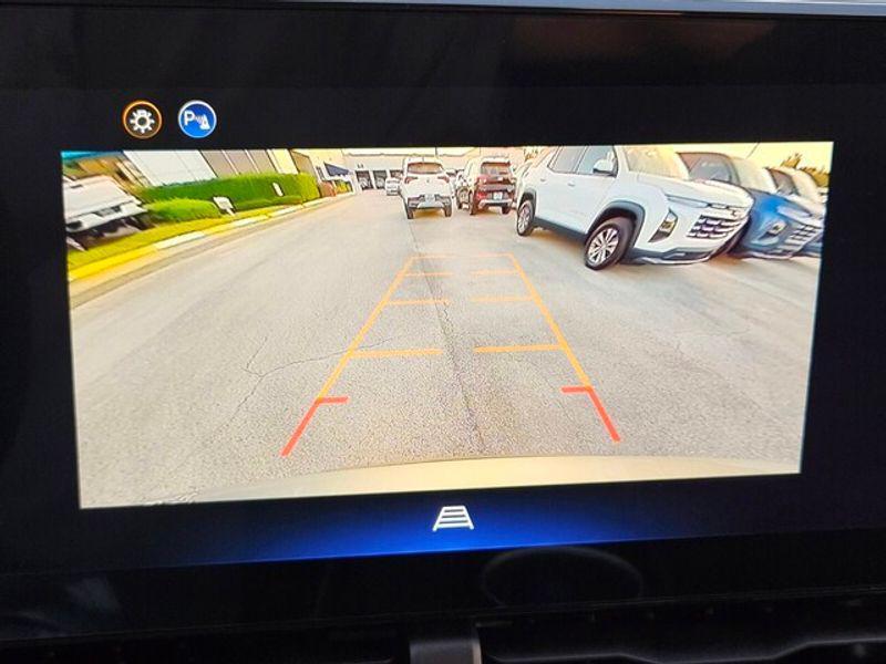 new 2026 Chevrolet Equinox car, priced at $30,495