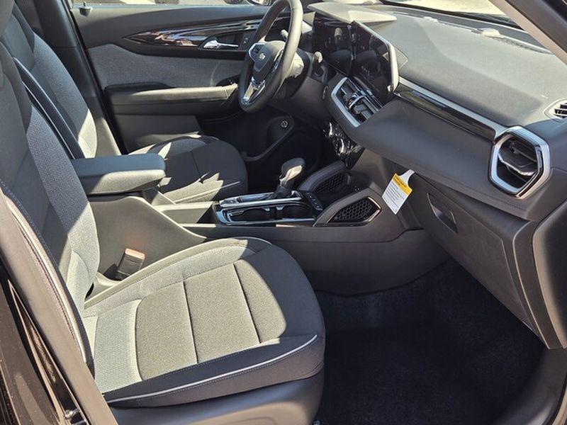 new 2026 Chevrolet TrailBlazer car, priced at $27,375