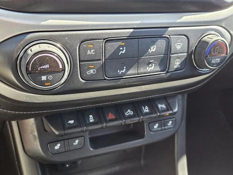 used 2022 GMC Canyon car, priced at $29,000