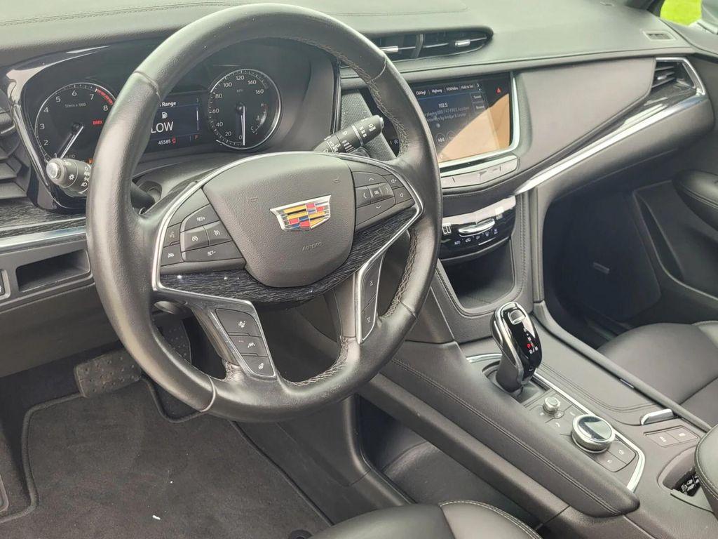 used 2021 Cadillac XT5 car, priced at $34,991