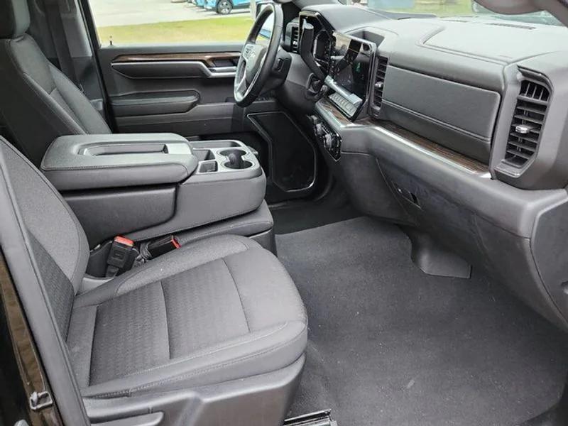 used 2025 Chevrolet Silverado 1500 car, priced at $44,624