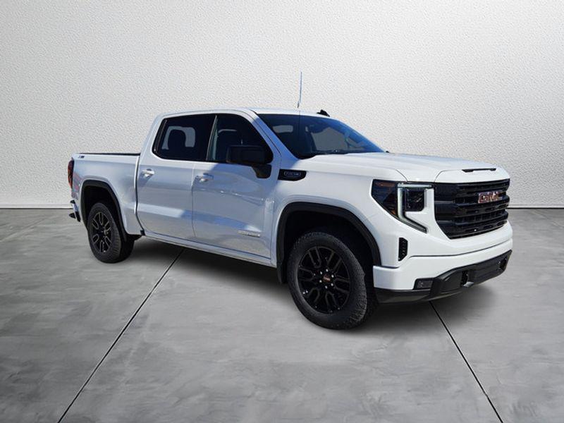 new 2026 GMC Sierra 1500 car, priced at $59,280