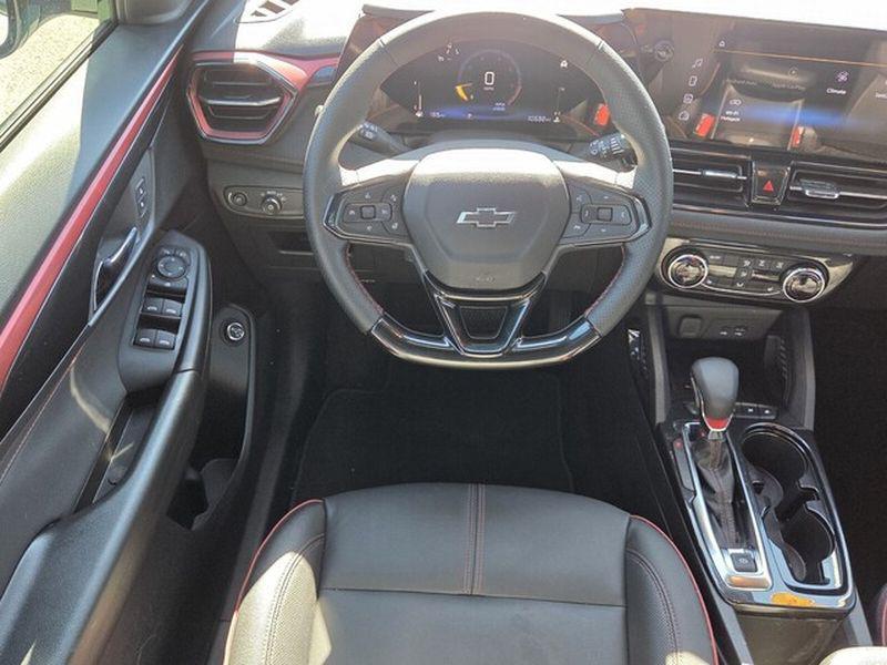 used 2025 Chevrolet TrailBlazer car, priced at $26,831