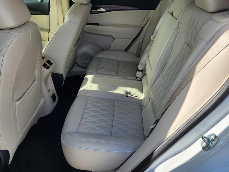 used 2021 Buick Envision car, priced at $28,500