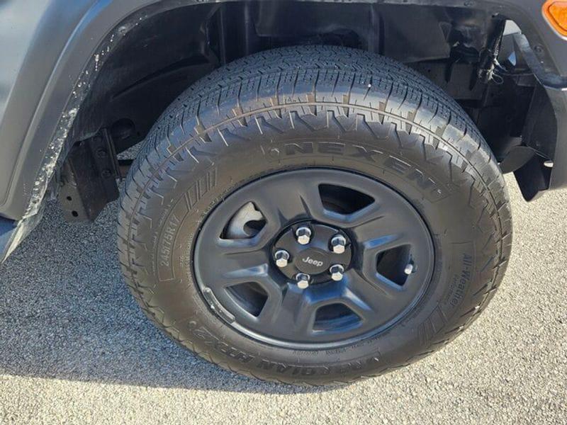 used 2024 Jeep Wrangler car, priced at $27,999