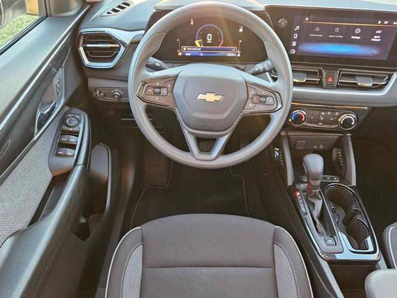 used 2024 Chevrolet TrailBlazer car, priced at $27,991