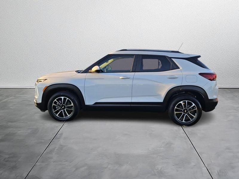 used 2024 Chevrolet TrailBlazer car, priced at $27,991