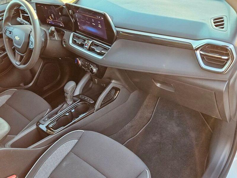 used 2024 Chevrolet TrailBlazer car, priced at $27,991