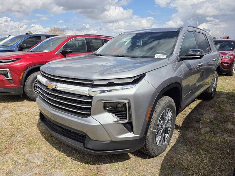 new 2026 Chevrolet Traverse car, priced at $41,295
