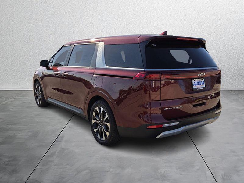 used 2022 Kia Carnival car, priced at $28,950