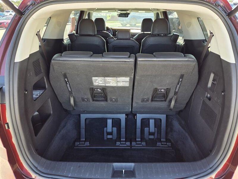 used 2022 Kia Carnival car, priced at $28,950