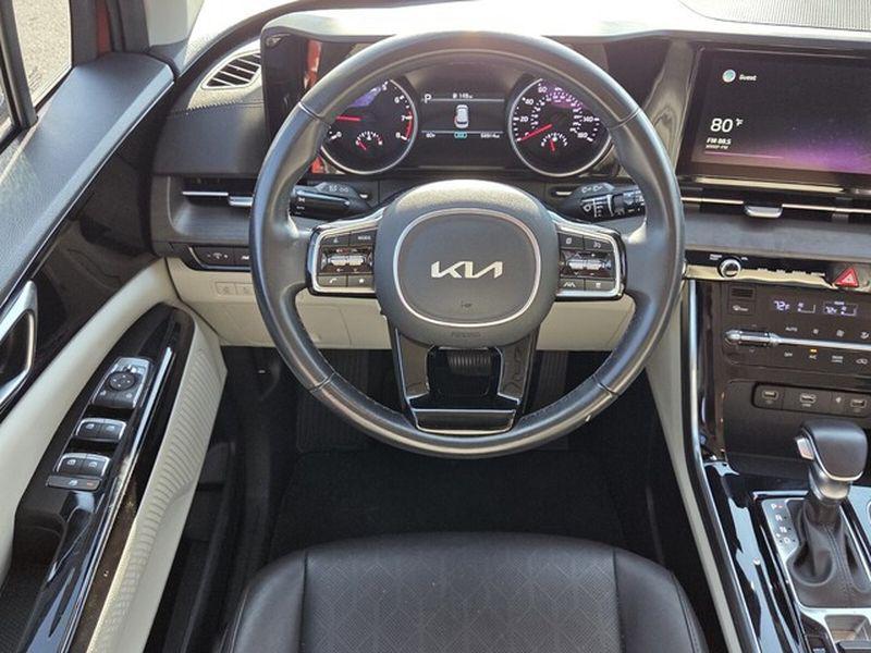 used 2022 Kia Carnival car, priced at $28,950
