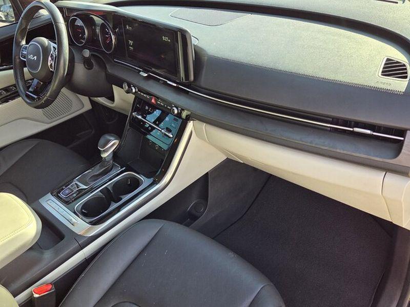 used 2022 Kia Carnival car, priced at $28,950