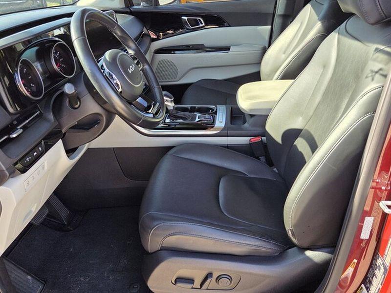 used 2022 Kia Carnival car, priced at $28,950