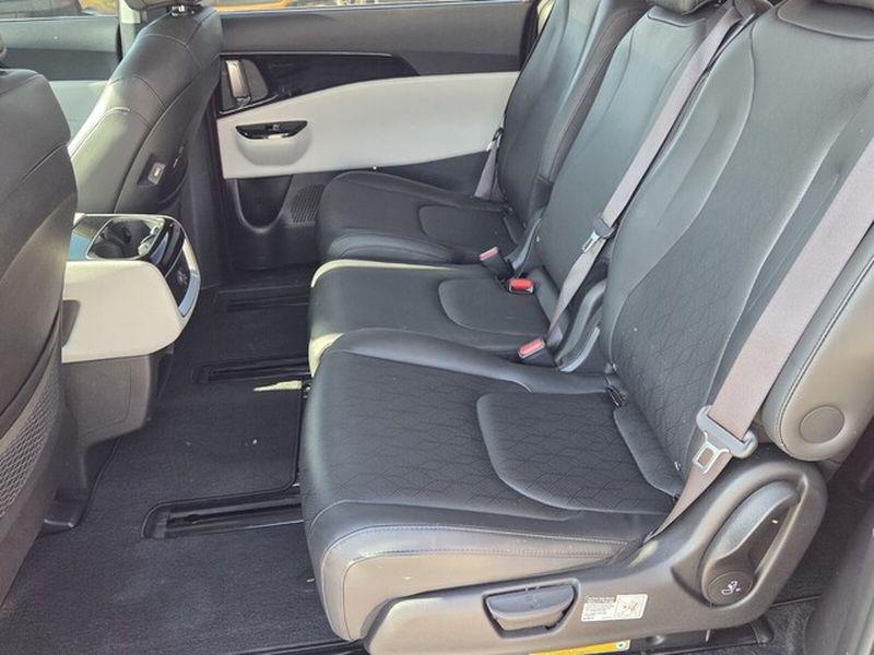 used 2022 Kia Carnival car, priced at $28,950