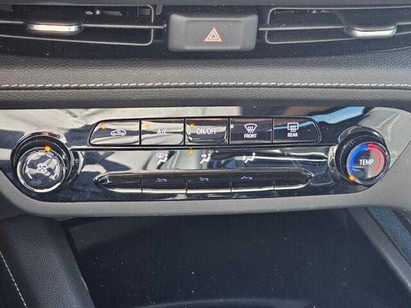 used 2023 Buick Envision car, priced at $22,000