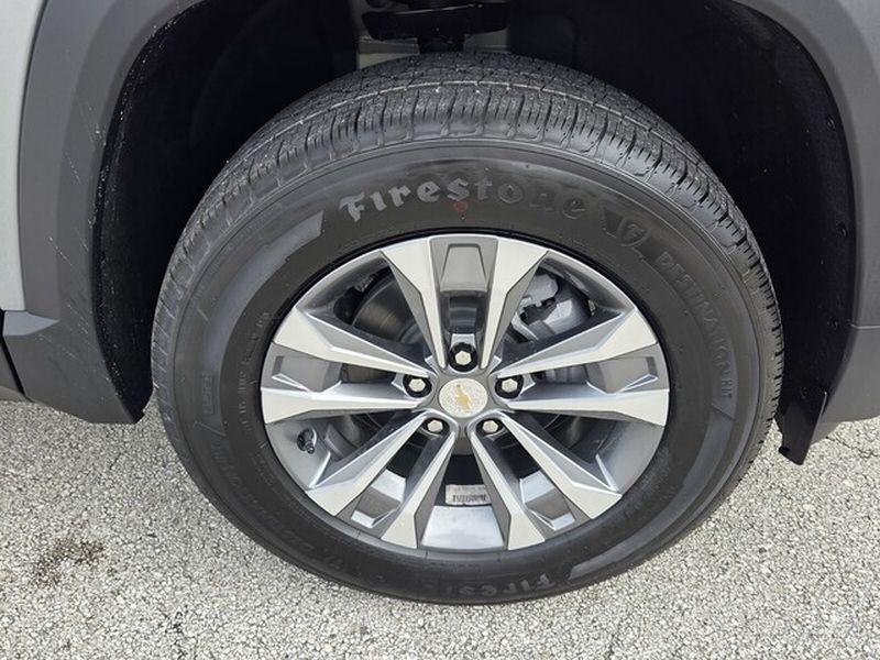 new 2026 Chevrolet Equinox car, priced at $32,345