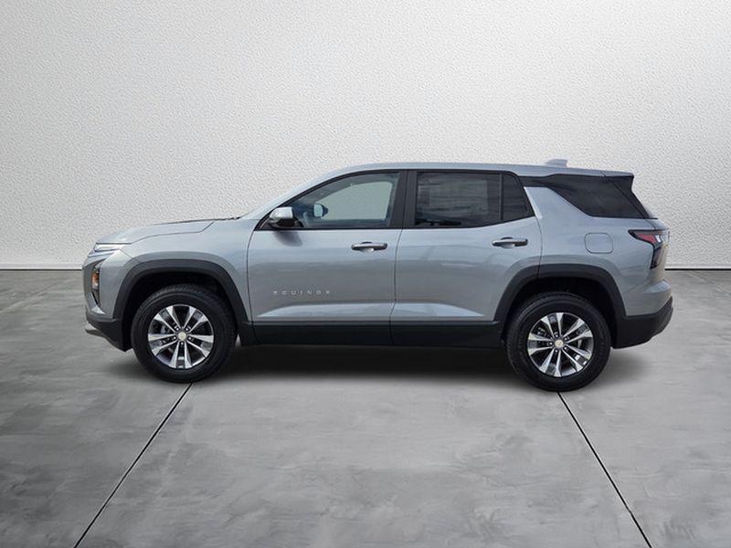 new 2026 Chevrolet Equinox car, priced at $32,345