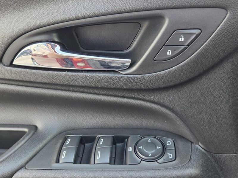 used 2021 Chevrolet Equinox car, priced at $17,950