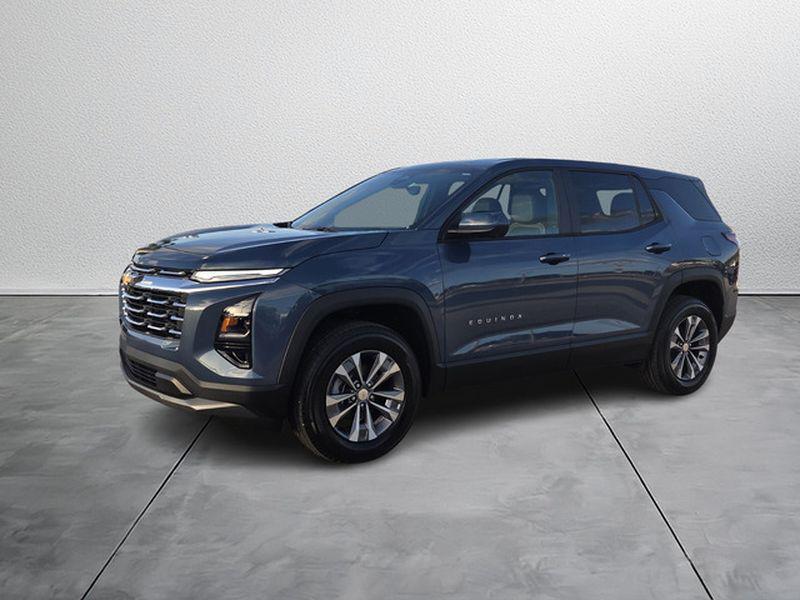 new 2026 Chevrolet Equinox car, priced at $33,290