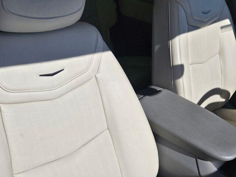 used 2023 Cadillac XT5 car, priced at $32,400