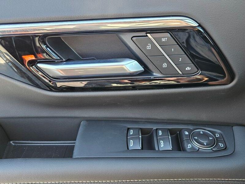 new 2025 Chevrolet Suburban car, priced at $81,795