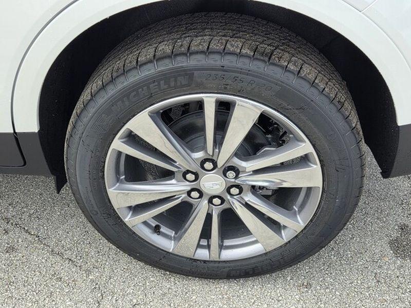 new 2026 Cadillac XT5 car, priced at $55,520